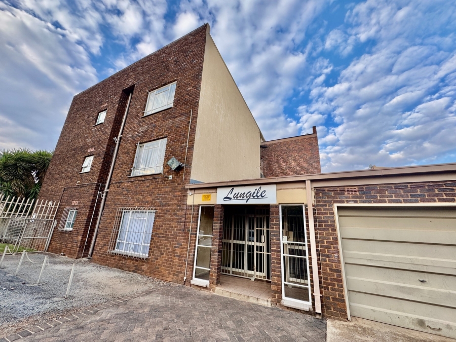 2 Bedroom Property for Sale in Potchefstroom North West